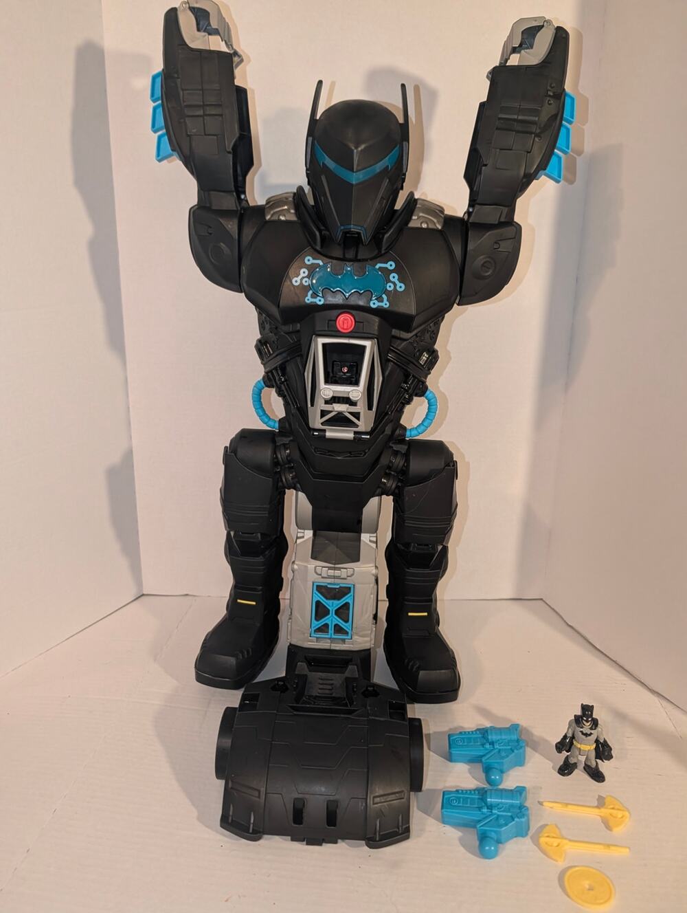 Fisher-Price Imaginext DC Super Friends Bat-Tech Batbot Transforming BATMAN